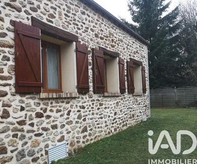 Traditional house in Seine-Port (77240)