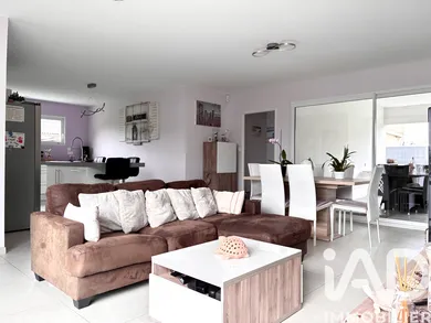 House in Moulis-en-Médoc (33480)