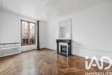 Apartment in Paris (75010)