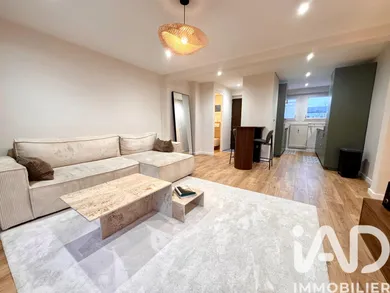 Appartement à Saint-Julien-en-Genevois (74160)