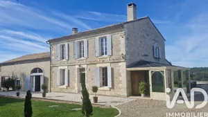 Maison à Saint-Méard-de-Gurçon (24610)