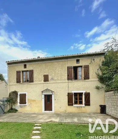 Maison de village à Saint-Quentin-la-Poterie (30700)