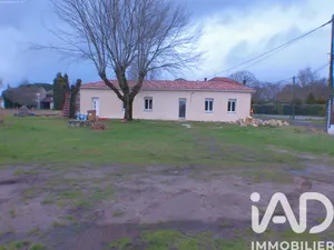 Traditional house in Laruscade (33620)