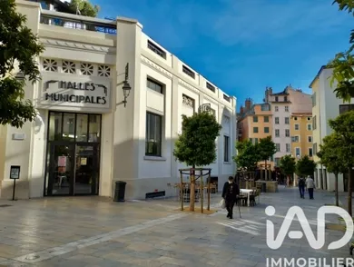Apartment in Toulon (83000)