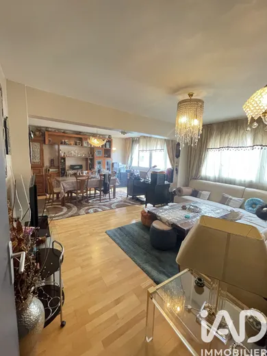 Apartment in Clichy (92110)