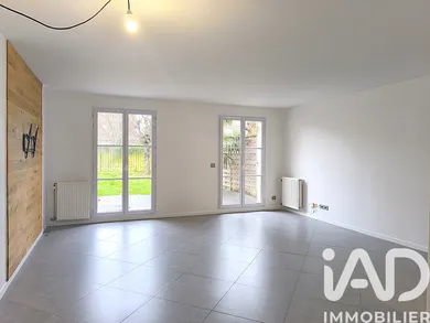 Townhouse in Serris (77700)