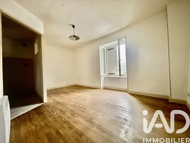 Apartment in Laissac (12310)