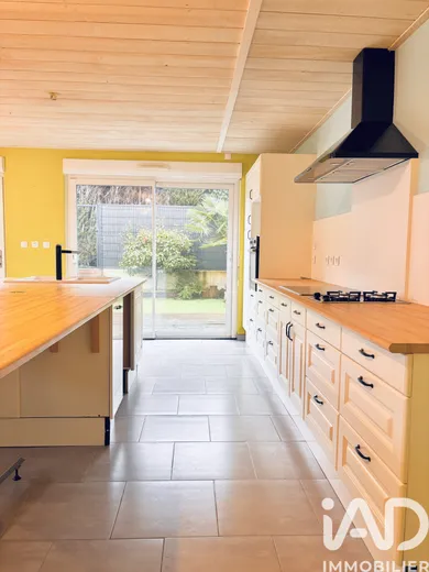 Appartement à Buchères (10800)