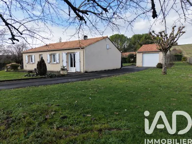 Maison traditionnelle à Touvre (16600)