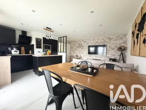 Apartment in Noisy-le-Grand (93160)