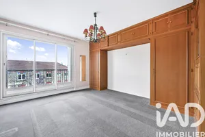 Apartment in Colombes (92700)
