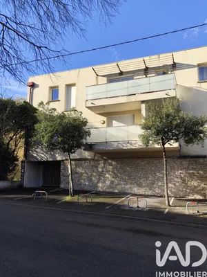 Apartment in Nîmes (30900)