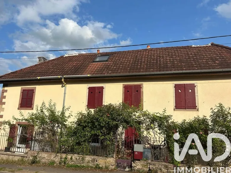 Maison 19 pièces 420 m² · à Mélecey · 420 m² · 262 000 €