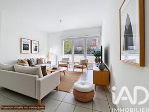 Apartment in Nantes (44300)