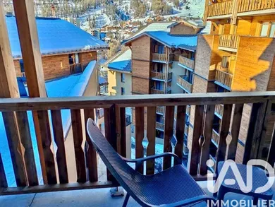 Apartment in Vars (05560)