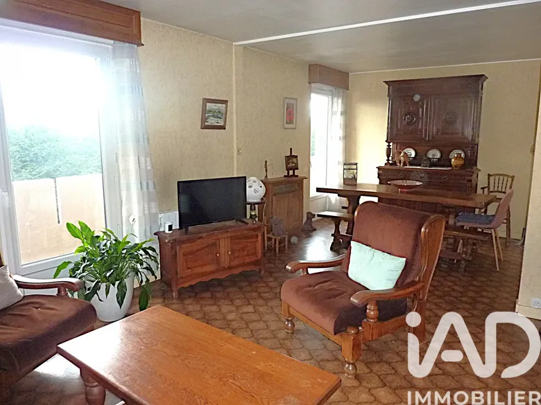 Appartement 4 pièces 83 m² · à Creil · 82,7 m² · 108 000 €