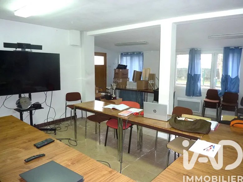 Immeuble 2 pièces 159 m² · à Nogent-sur-Oise · 159 m² · 269 000 €