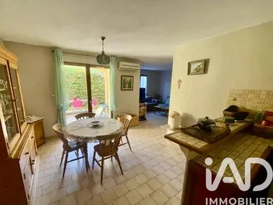 Apartment in Sanary-sur-Mer (83110)