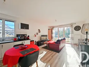 Apartment in Brie-Comte-Robert (77170)