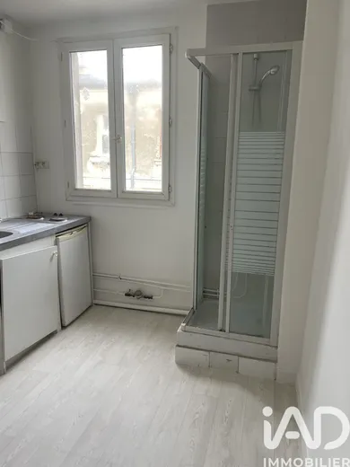 Studio à Paris (75019)