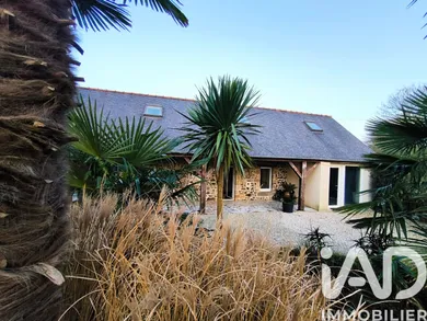 Longere in PLOEZAL (22260)