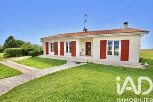 House in Brie (16590)