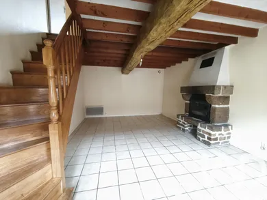 Maison à Saint-Denis-de-Gastines (53500)