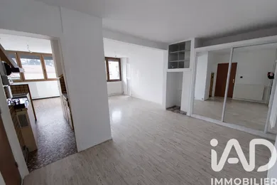 Apartment in Saint-Étienne (42100)