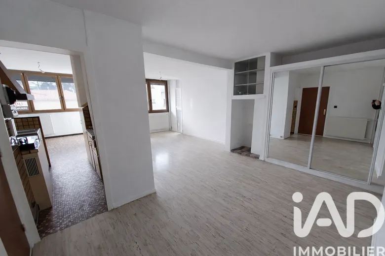 Appartement 4 pièces 71 m² · à Saint-Étienne · 71 m² · 85 000 €