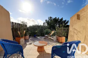 Apartment in Bandol (83150)