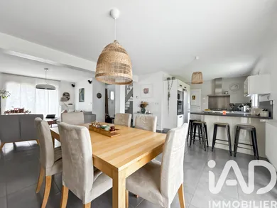House in Villecresnes (94440)