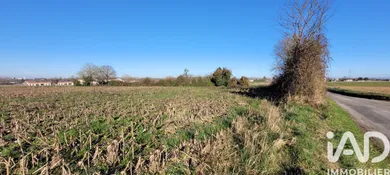 Terrain à bâtir à Saint-Julien-de-l'Escap (17400)