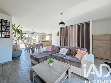 Maison à Sainte-Pazanne (44680)