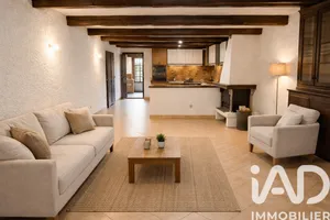 Village house in Salzuit (43230)