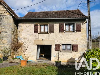 Maison de campagne à Sainte-Croix (12260)