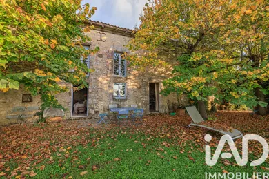 Maison de campagne à Sainte-Radegonde (33350)