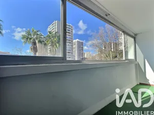 Apartment in Toulon (83000)