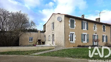 Maison à Saint-Hilaire-des-Loges (85240)