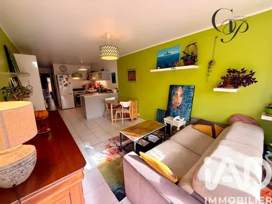Apartment in Six-Fours-les-Plages (83140)