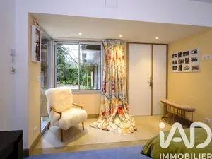 Architectural house in Saint-Forget (78720)