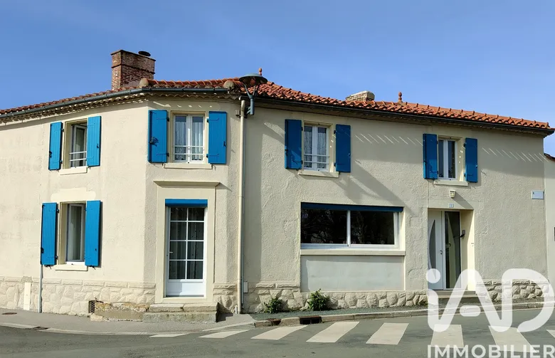 Maison 5 pièces 135 m² · à Saint-Germain-de-Prinçay · 135 m² · 218 000 €