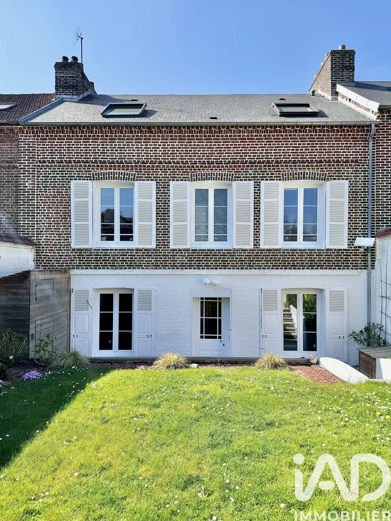 Maison 9 pièces 184 m² · à Beauvais · 184 m² · 390 000 €