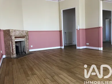 Apartment in Lisieux (14100)