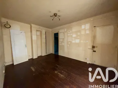 Apartment in Paris (75018)