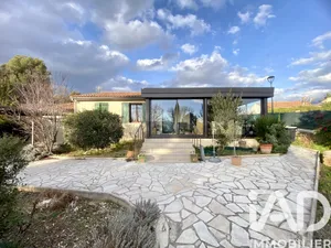 House in Lauris (84360)