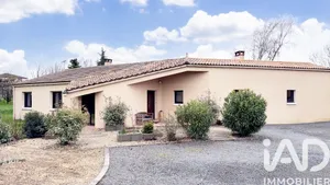 Maison de ville à La Châtaigneraie (85120)