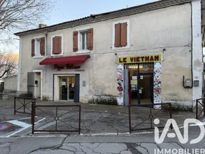 Immeuble à Velleron (84740)