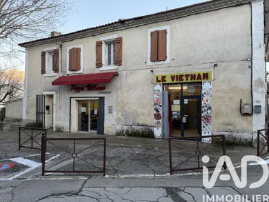 Immeuble à Velleron (84740)