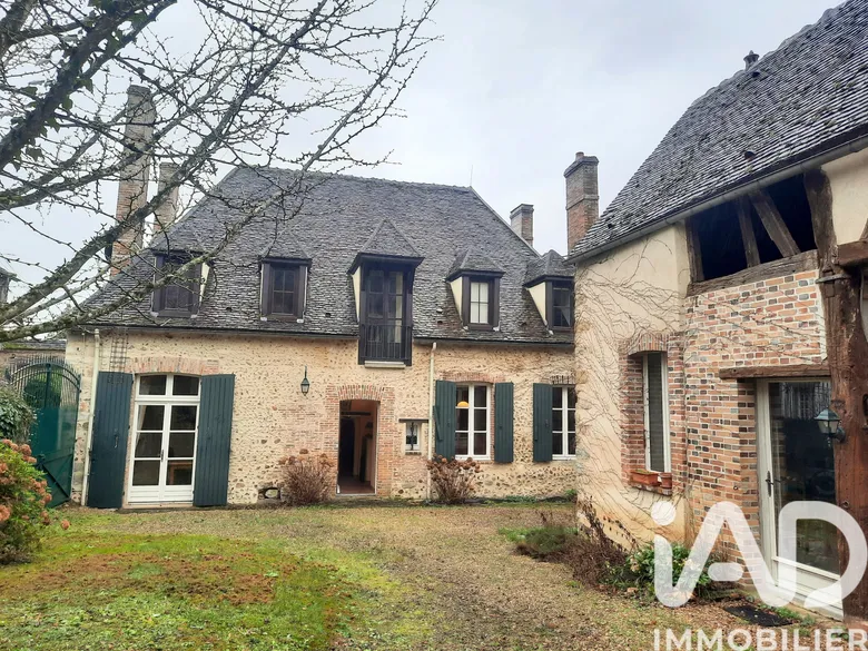 Maison 7 pièces 190 m² · à Vallery · 190 m² · 260 000 €