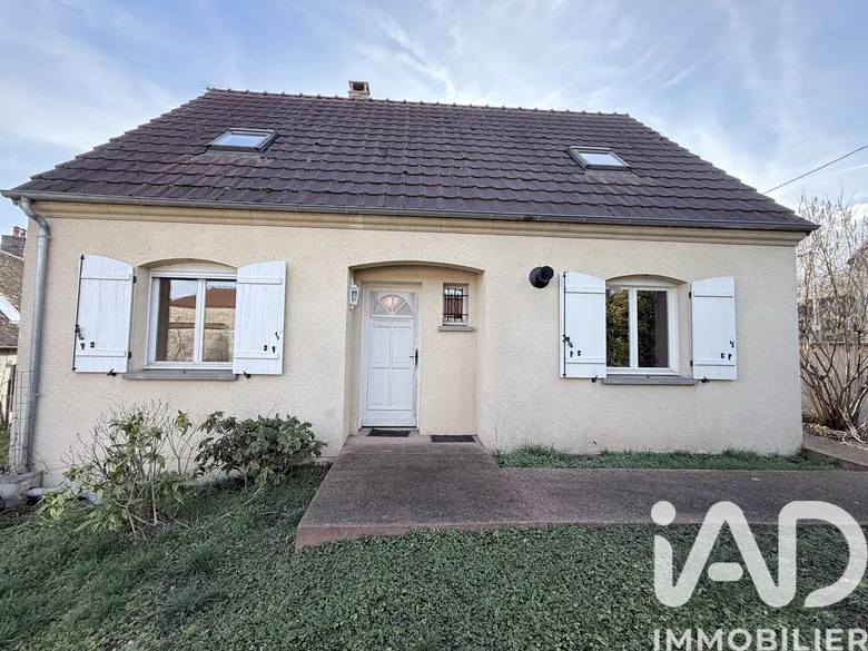 Maison 5 pièces 119 m² · à Champlay · 119 m² · 178 000 €